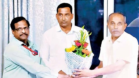 कोल्हापूर : शेतकरी सहकारी संघावर अशासकीय मंडळ