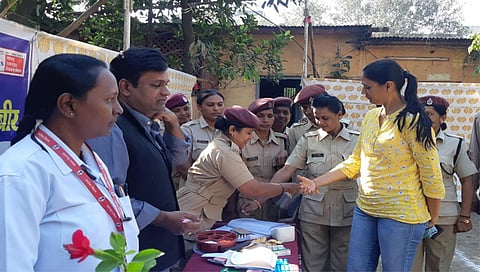 नाशिक : सर्वरोगनिदान शिबीराचा लाभ घेताना होमगार्ड पथकाचे कर्मचारी. (छाया: हेमंत घोरपडे)