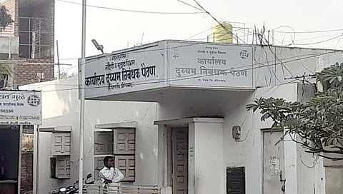 पैठण : टेबलाखालून पैसे घेणे पडले महागात ; दस्त नक्कल देण्यासाठी लाच घेणाऱ्यावर कारवाई