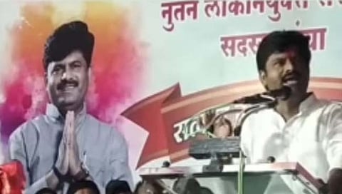 सांगली : खानापूर तालुक्यातील मोही या गावात बोलताना आमदार गोपीचंद पडळकर