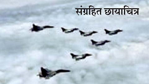 Indo-China Border : चीन सीमेवर भारताच्या सुखोई, राफेलची धडक!