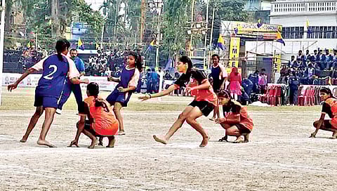 संग्रहित