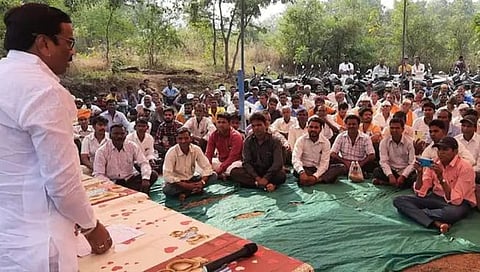 Nashik : सुरगाण्यातील गावे गुजरातला जाण्यावर ठाम, सांगितली ‘ही’ कारणे