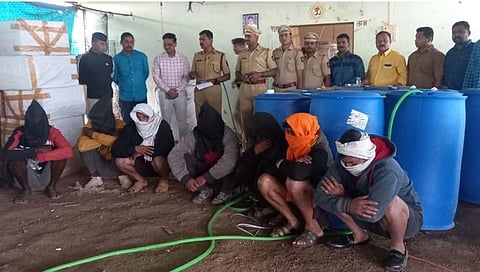 धुळे : बनावट दारु,www.pudhari.news