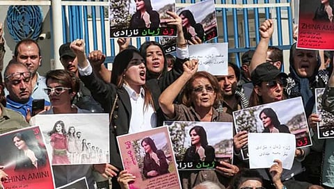 अखेर इराण सरकार झुकले; देशातील ‘नैतिक पोलिस’ दल बरखास्त