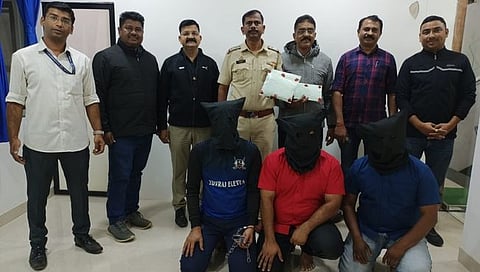 Nashik : राजस्थानातून खरेदी केलेले गावठी पिस्तूल, जिवंत काडतूस जप्त; तिघे ताब्यात