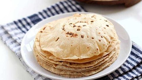 Healthy Food : चपातीचं पोषणमूल्य वाढवायचं आहे? मग गव्हाच्या पिठात हे पदार्थ जरूर मिसळा