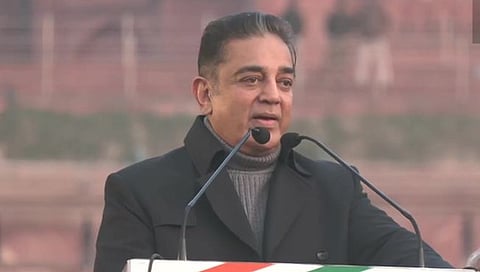 Kamal Hassan : देशाचा विचार करताना सर्व राजकीय पक्षांच्या रेषा धुसर कराव्या लागतात : कमल हसन