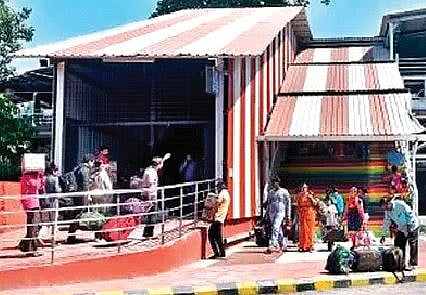 पुणे : स्टेशनवर प्रवाशांची आता जिने चढण्यातून सुटका