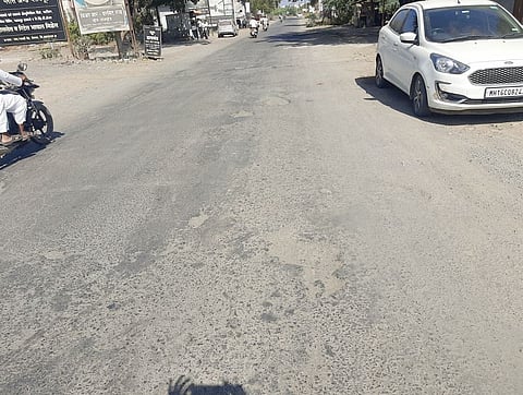 रस्त्यांची पुन्हा खडखड; शेवगाव तालुक्यातील रस्त्यांवर खड्डे