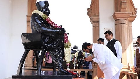 मुख्यमंत्री म्हणाले, लहानपणी मी संघाच्या शाखेत जायचो! रेशीमबाग, दीक्षाभूमीला दिली भेट