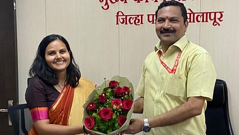सोलापूर : सीईओ पदाचा अतिरिक्त कार्यभार मनिषा आव्हाळे यांचेकडे सुपूर्द