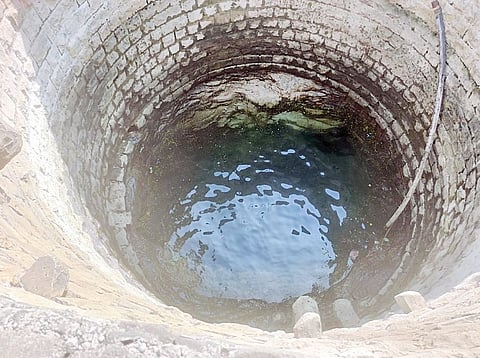 सातगाव पठार भागात विहिरींनी गाठले तळ