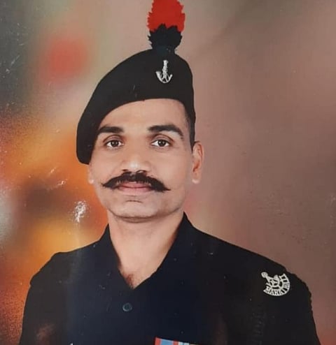 पाटस: अपघातात माजी सैनिकाचा मृत्यू, अज्ञात वाहनाची जोरदार धडक