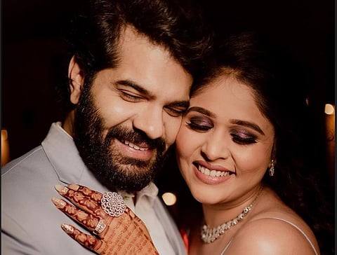 akshaya deodhar-hardeek joshi