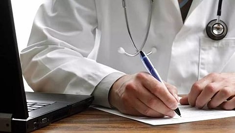 Google New Feature : डॉक्टरांनो कितीही खराब अक्षर काढा, औषध मिळणारच!