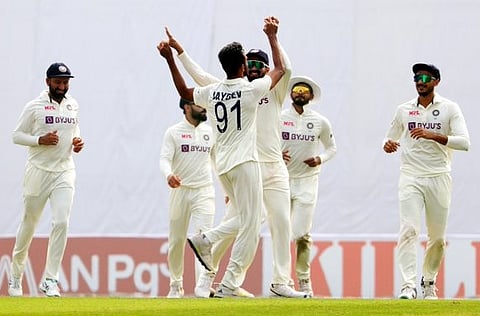 Ind vs Ban Test : उमेश-अश्विनने बांगला देशला 227 धावांत गुंडाळले