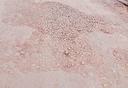 नाणेतील रस्त्यांसाठीचा कोट्यवधींचा निधी खड्ड्यात