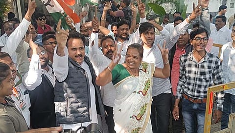 Anil Deshmukh : अनिल देशमुख यांच्या घराबाहेर जामीन मंजुरीच्या बातमीनंतर राष्ट्रवादीचा जल्लोष