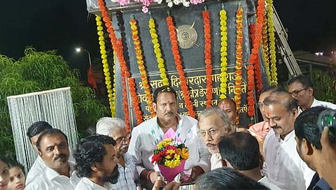 रायगड : पोलादपूर येथील शिवस्मारकाला उदयनराजे भोसले यांचे अभिवादन