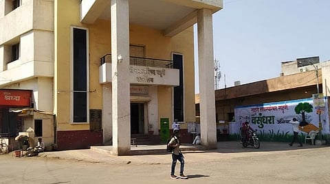 राहुरीत केवळ कोटींची बात, सापडेना विकास वाट !