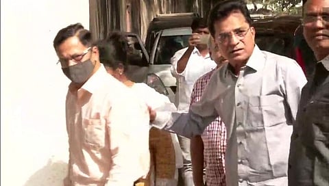 Shraddha Walker Murder Case : श्रद्धा वालकरचे वडील किरीट सोमय्यांसोबत उपमुख्यमंत्री फडणवीसांना भेटले