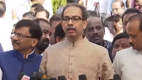 ठाणे : राजकीय बंडामुळे देशात महाराष्ट्राची बदनामी; उद्धव ठाकरेंचा मुख्यमंत्री शिंदेंवर निशाणा