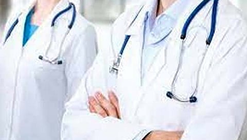 आरोग्य कर्मचारी