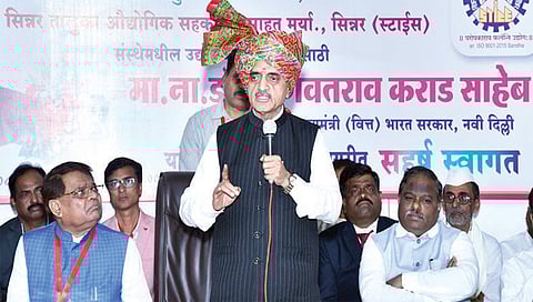 सिन्नर : स्टाइसमध्ये चर्चासत्रात बोलताना ना. भागवत कराड. समवेत नामकर्ण आवारे, विठ्ठल जपे आदींसह मान्यवर.