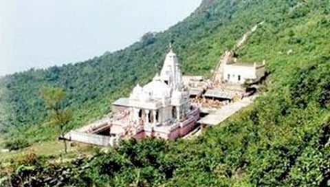 सम्मेद शिखरजी वाद आहे तरी काय; जैन धर्मीयांचा ‘या’ गोष्टींना कडाडून विरोध