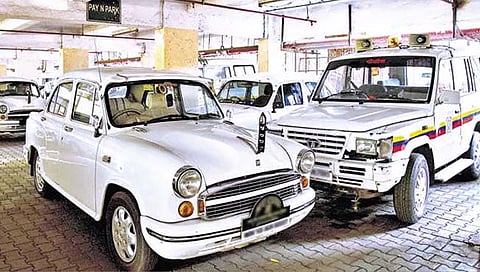 15 वर्षे जुन्या 9 लाख सरकारी गाड्या 1 एप्रिलपासून होणार बाद