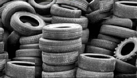 Tyres काळ्या रंगाचेच का असतात?