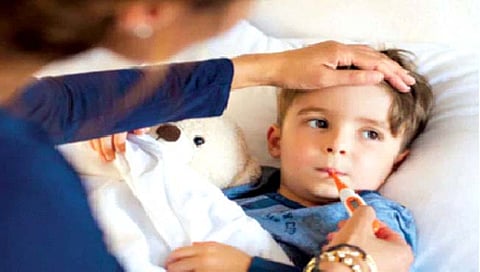 हिवाळ्यात मुलांना न्यूमोनियाचा धोका, ‘अशी’ घ्या काळजी