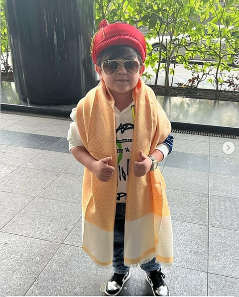 बिग बॉस फेम अब्दू रोझिक पडला पुण्याच्या प्रेमात! पुणेरी पगडी अन् शाल पेहरावातील फोटो केला शेअर, गोल्डन बॉइजचीही घेतली भेट