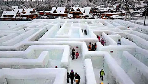 बर्फाचा सर्वात मोठा भूलभुलैया!