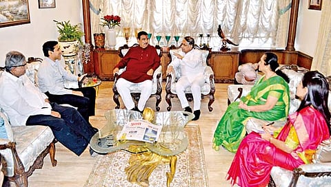 रस्ते, वाहननिर्मितीत आधुनिक तंत्रज्ञानाला पर्याय नाही : नितीन गडकरी