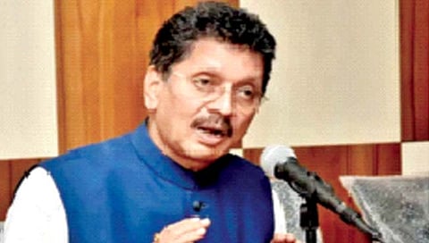 देवाला साकडे घातल्यामुळेच कोल्हापूरला पूर टळला : शालेय शिक्षणमंत्री दीपक केसरकर यांचे नाशकात वक्तव्य