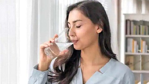 जास्त पाणीदेखील आरोग्याला घातक