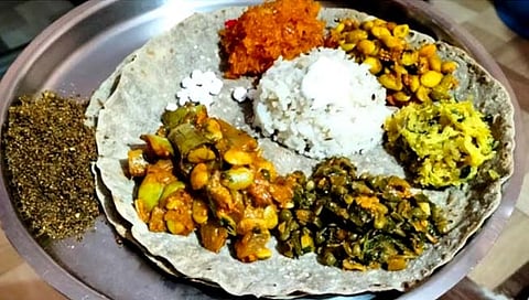 भोगीची भाजी अधिक चविष्ट करण्यासाठी फॉलो करा ‘या’ खास टिप्स