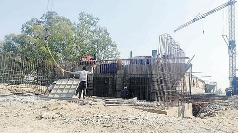 शेंडकरवाडीतील पूल अनावश्यक उंचीचा