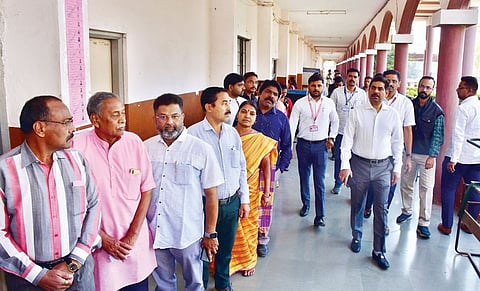 नाशिक पदवीधर मतदारसंघ : नगर जिल्ह्यात 50 टक्के मतदान