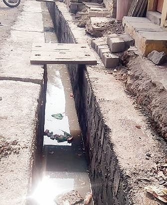 जेजुरी रेल्वेस्थानक परिसरात निकृष्ट विकासकामे; रेल्वे प्रशासनाविरोधात आंदोलनाचा इशारा