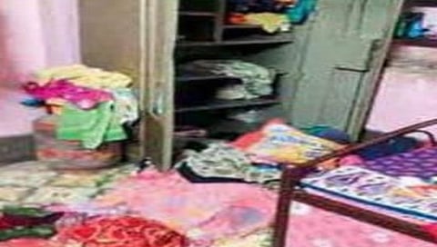 पिंपळनेर शहरात या आठवड्यातील घरफोडीची पाचवी घटना ; दोन बंद घरांवर डल्ला मारत पाच लाखांचा ऐवज लंपास