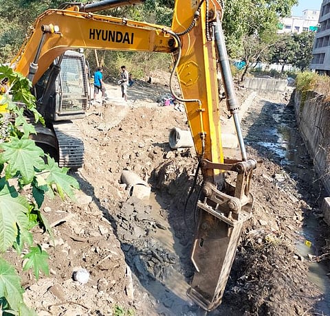 शिवण्यात रातोरात ड्रेनेज लाईन; पुरासह आरोग्याचा प्रश्न
