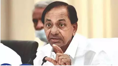 घरगुती सिलिंडर ४०० रुपये, १५ लाखांचा आरोग्य विमा : तेलंगणामध्ये ‘बीसीआर’च्या जाहीरनाम्यात घाेषणांचा पाऊस