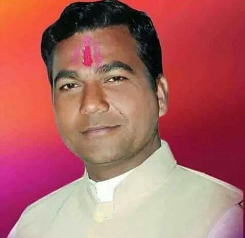 परभणी : प्रधानमंत्री आवास योजनेतील लाभार्थ्यांचे आर्थिक शोषण थांबावे : प्रा. अनंत गोलाईत