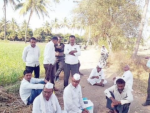 सुरत-हैद्राबाद महामार्ग मोजणीला विरोध; जमिनीचा संपूर्ण मोबदला देण्याची शेतकर्यांची मागणी