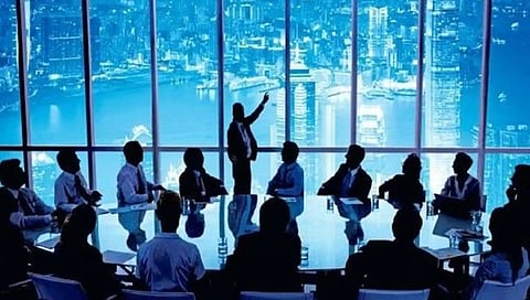 ‘ही’ कंपनी म्हणते… मिटिंग म्हणजे वेळेचा अपव्यय !