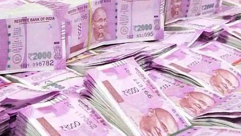 बिस्कीट आणायला गेली आणि बनली करोडपती!