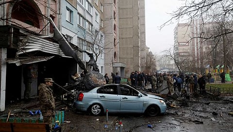 Ukrain Helicopter Crash : युक्रेनमध्ये इमारतीला धडकून हेलिकॉप्टर कोसळले; 3 मंत्र्यांसह 16 जणांचा मृत्यू